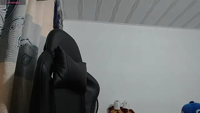 sweet cutetras22 online show from 02/04/26, 10:54