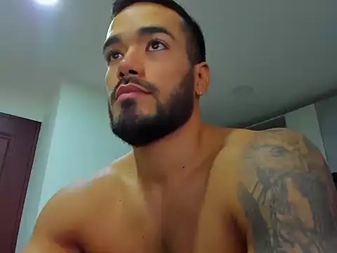 Alexander Martines online show from 10/28/25, 10:23