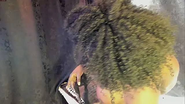 MiaKnox online show from 02/03/26, 12:09