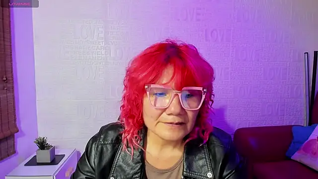 Snapshot of Salomeediaz_ chatting on 01/25/25, 09:04 Salomeediaz online show from 01/25/25, 09:04