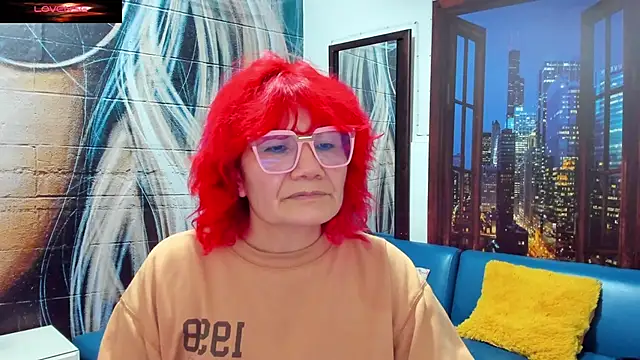 Snapshot of Salomeediaz_ chatting on 02/02/25, 04:11 Salomeediaz online show from 02/02/25, 04:11