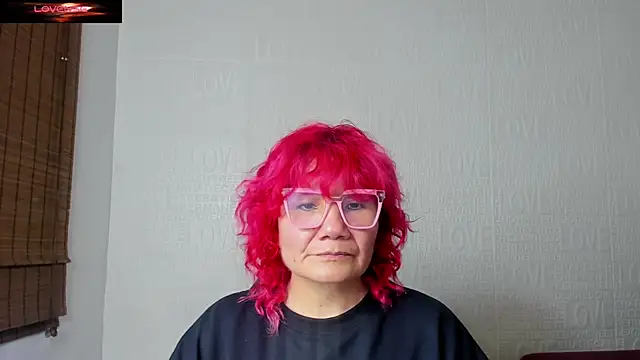 Snapshot of Salomeediaz_ chatting on 02/12/25, 09:11 Salomeediaz online show from 02/12/25, 09:11