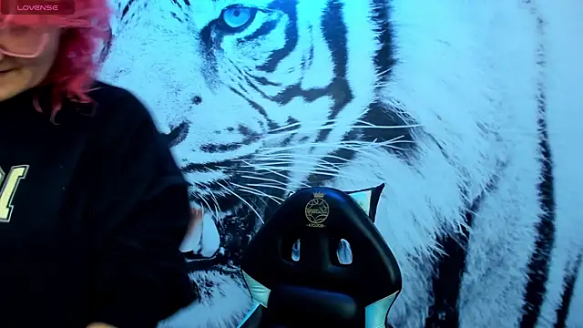 Snapshot of Salomeediaz_ chatting on 02/23/25, 01:10 Salomeediaz online show from 02/23/25, 01:10