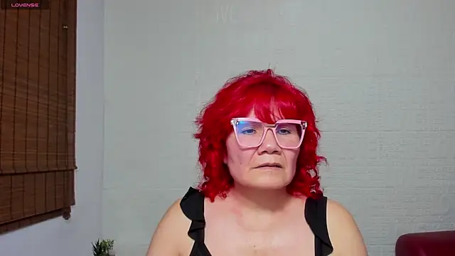 Snapshot of Salomeediaz_ chatting on 02/24/25, 08:58 Salomeediaz online show from 02/24/25, 08:58