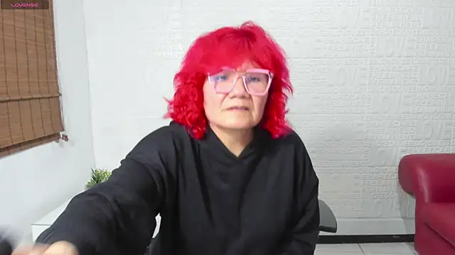 Snapshot of Salomeediaz_ chatting on 03/05/25, 02:14 Salomeediaz online show from 03/05/25, 02:14