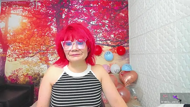 Snapshot of Salomeediaz_ chatting on 03/08/25, 05:28 Salomeediaz online show from 03/08/25, 05:28