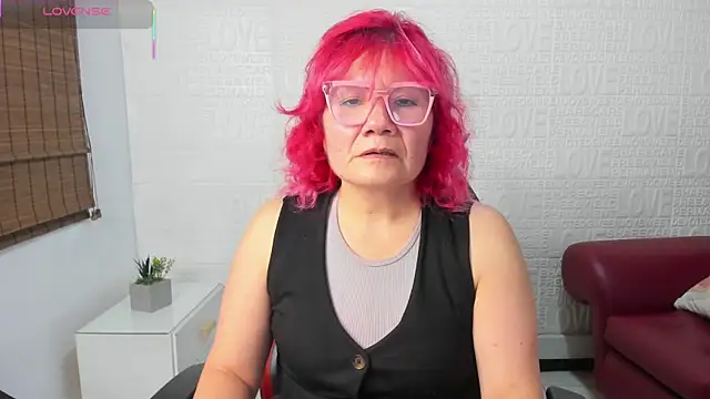 Snapshot of Salomeediaz_ chatting on 03/14/25, 08:06 Salomeediaz online show from 03/14/25, 08:06