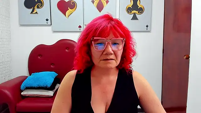 Snapshot of Salomeediaz_ chatting on 09/30/25, 09:09 Salomeediaz online show from 09/30/25, 09:09