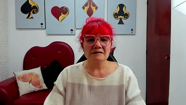 Snapshot of Salomeediaz_ chatting on 10/04/25, 09:13 Salomeediaz online show from 10/04/25, 09:13