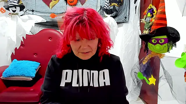 Snapshot of Salomeediaz_ chatting on 10/11/25, 09:02 Salomeediaz online show from 10/11/25, 09:02