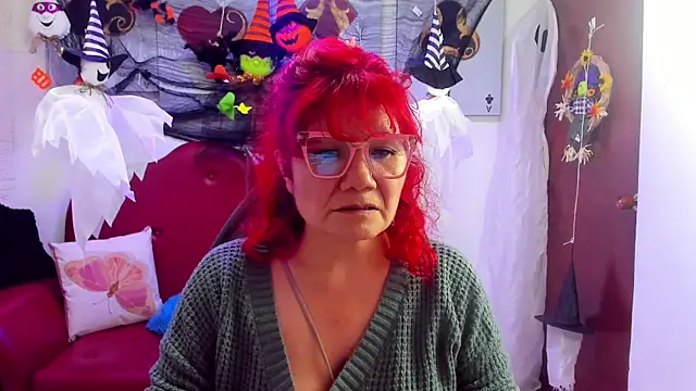 Snapshot of Salomeediaz_ chatting on 10/23/25, 09:02 Salomeediaz online show from 10/23/25, 09:02