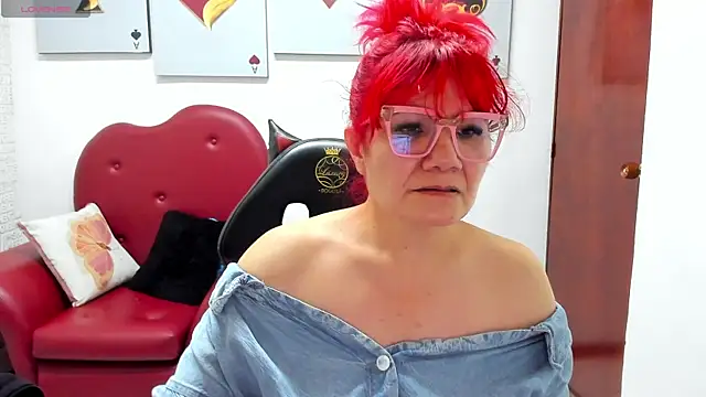 Snapshot of Salomeediaz_ chatting on 11/26/25, 09:16 Salomeediaz online show from 11/26/25, 09:16