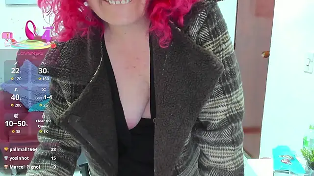 Snapshot of Salomeediaz_ chatting on 01/17/26, 09:14 Salomeediaz online show from 01/17/26, 09:14