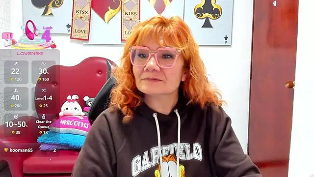 Snapshot of Salomeediaz_ chatting on 02/14/26, 09:33 Salomeediaz online show from 02/14/26, 09:33