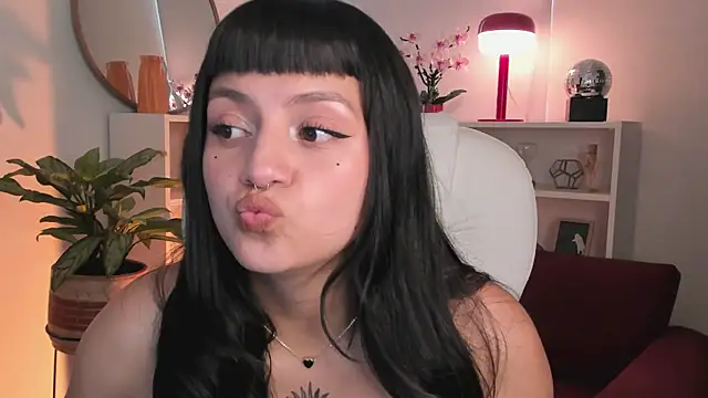 nahiapaws online show from 02/10/26, 09:08