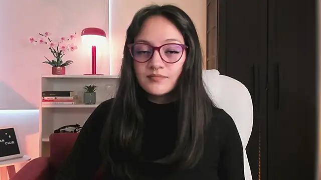 nahiapaws online show from 04/16/26, 06:30