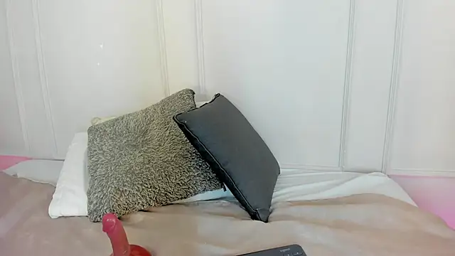 Mariapettit online show from 02/26/26, 12:04