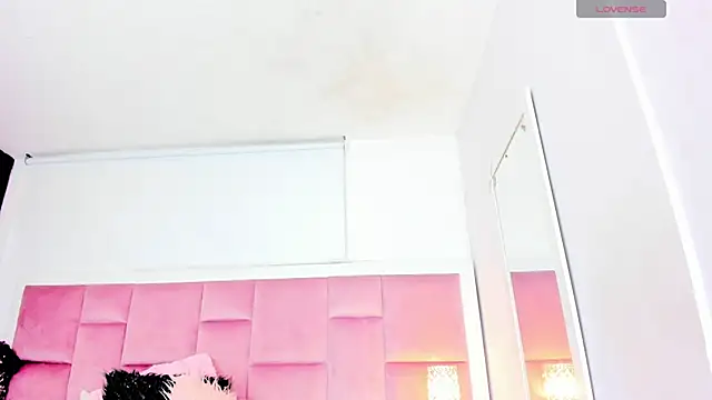 DaphneLloyd online show from 12/14/24, 02:23