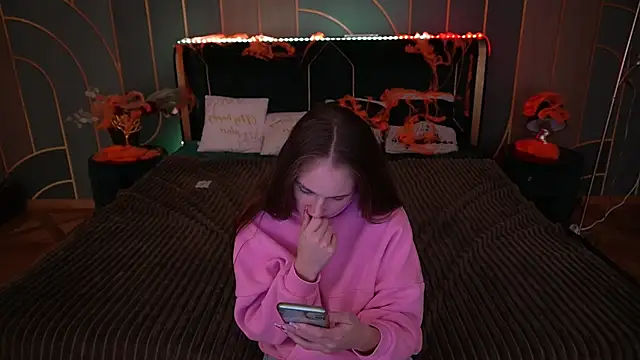 PamelaXX  online show from 10/24/25, 08:05