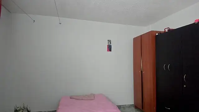 Snapshot of nicole_volkov chatting on 03/14/25, 01:37 nicole volkov online show from 03/14/25, 01:37