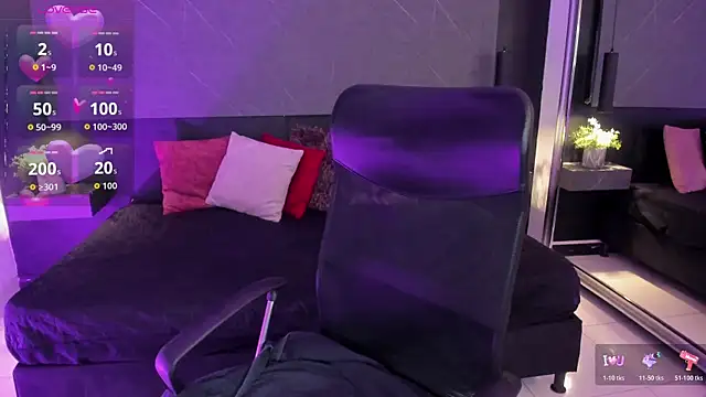 SaraaMills online show from 07/09/26, 03:54