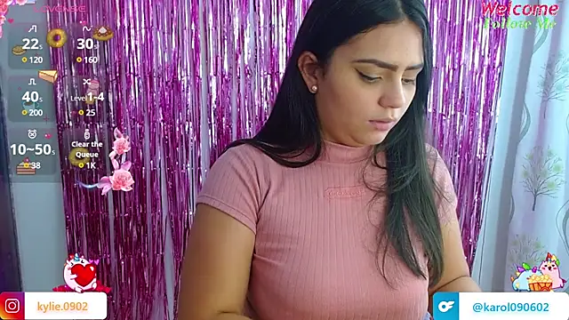 Snapshot of karol_9 chatting on 01/28/25, 01:29 karol 9 online show from 01/28/25, 01:29