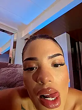 Snapshot of Ameliadickens chatting on 11/21/25, 10:08 Ameliadickens online show from 11/21/25, 10:08