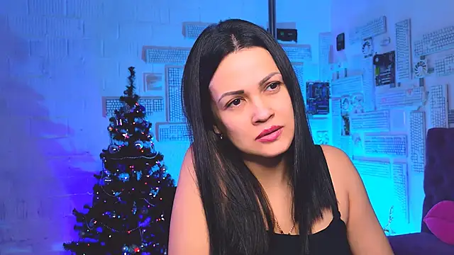 Snapshot of KarolinaRobinson chatting on 01/14/25, 02:43 KarolinaRobinson online show from 01/14/25, 02:43