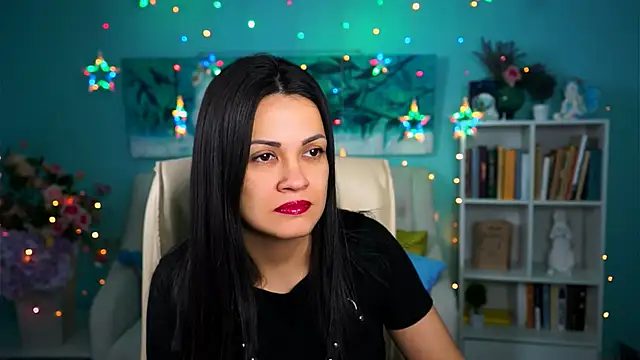 Snapshot of KarolinaRobinson chatting on 01/23/25, 12:09 KarolinaRobinson online show from 01/23/25, 12:09