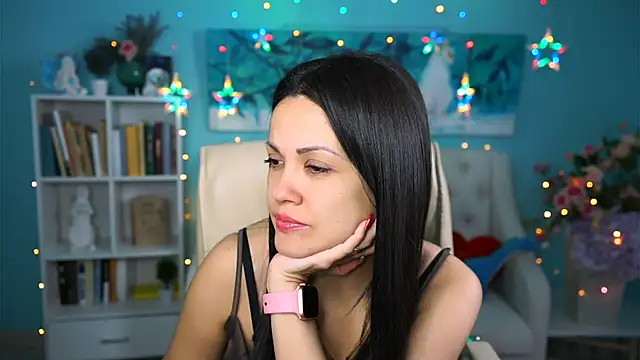 Snapshot of KarolinaRobinson chatting on 01/25/25, 11:44 KarolinaRobinson online show from 01/25/25, 11:44