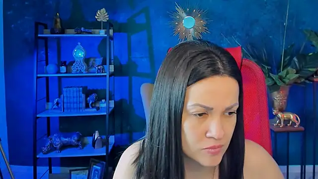 Snapshot of KarolinaRobinson chatting on 02/01/25, 12:05 KarolinaRobinson online show from 02/01/25, 12:05