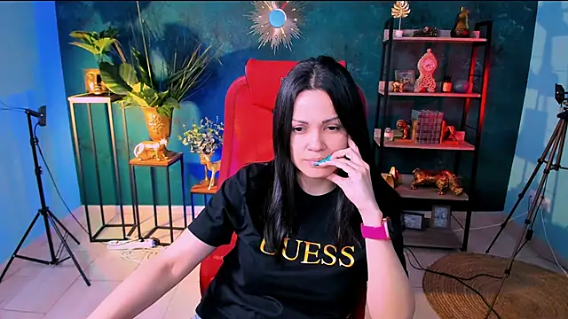 Snapshot of KarolinaRobinson chatting on 02/15/25, 03:17 KarolinaRobinson online show from 02/15/25, 03:17