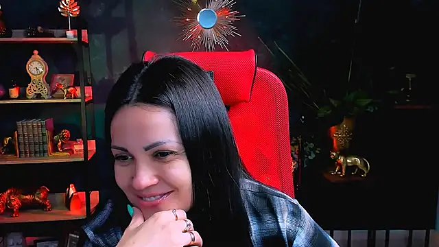 Snapshot of KarolinaRobinson chatting on 02/20/25, 05:51 KarolinaRobinson online show from 02/20/25, 05:51