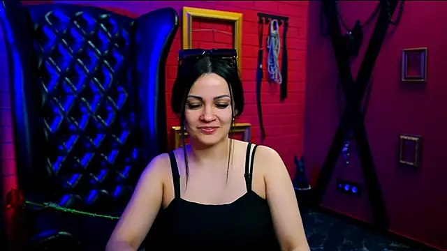 Snapshot of KarolinaRobinson chatting on 03/08/25, 03:35 KarolinaRobinson online show from 03/08/25, 03:35