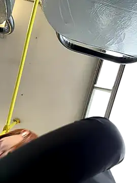 Snapshot of Accole chatting on 12/06/24, 11:11 Accole online show from 12/06/24, 11:11