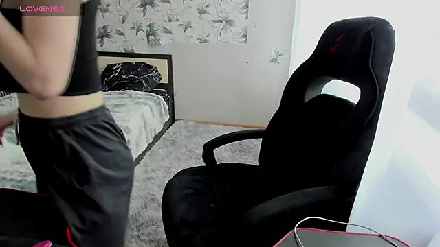 Snapshot of Stacey_Brown chatting on 01/16/25, 03:56 Stacey Brown online show from 01/16/25, 03:56