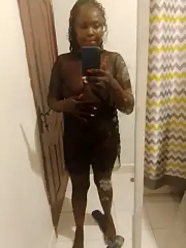 melaninebony1 online show from 12/04/25, 09:45