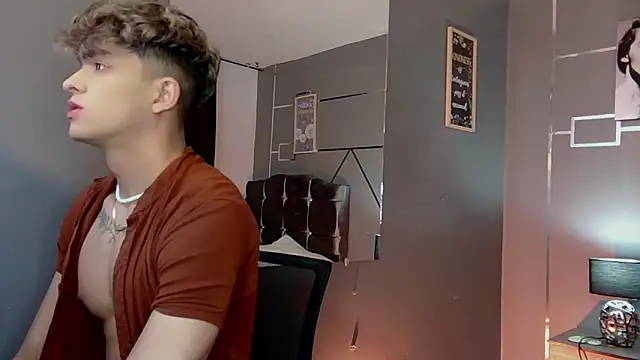 Snapshot of ANDRIUS_24 chatting on 12/06/24, 05:00 ANDRIUS 24 online show from 12/06/24, 05:00