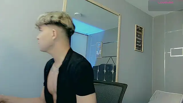 Snapshot of ANDRIUS_24 chatting on 02/01/25, 01:41 ANDRIUS 24 online show from 02/01/25, 01:41