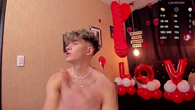 Snapshot of ANDRIUS_24 chatting on 02/15/25, 04:45 ANDRIUS 24 online show from 02/15/25, 04:45