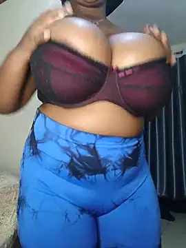 suckmyboobs12  online show from 07/03/26, 07:37