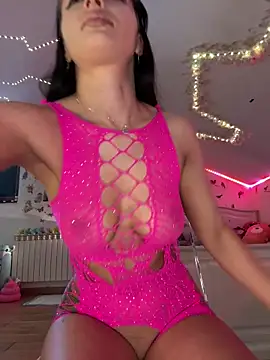 Snapshot of SelenaBee chatting on 02/19/26, 07:26 SelenaBee online show from 02/19/26, 07:26