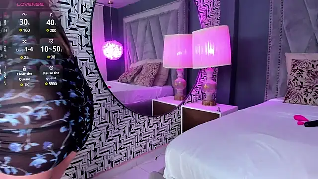 Snapshot of Hotsamantamature chatting on 03/04/25, 07:43 Hotsamantamature online show from 03/04/25, 07:43