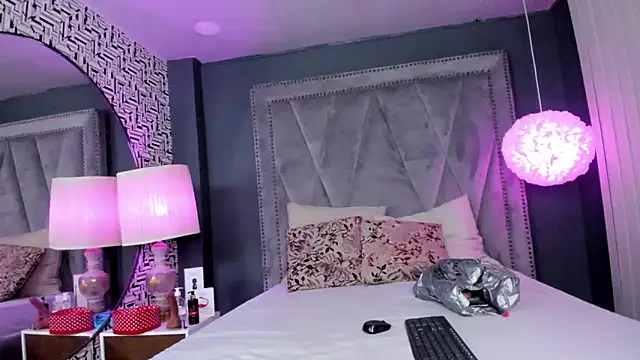 Snapshot of Hotsamantamature chatting on 03/06/25, 07:43 Hotsamantamature online show from 03/06/25, 07:43