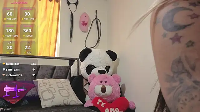 Snapshot of Hotsamantamature chatting on 09/12/25, 09:26 Hotsamantamature online show from 09/12/25, 09:26