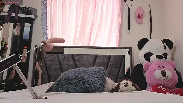 Snapshot of Hotsamantamature chatting on 10/18/25, 06:30 Hotsamantamature online show from 10/18/25, 06:30