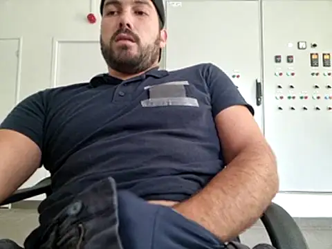 Leonormaldick online show from 07/13/26, 12:19