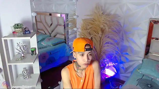 Jonesliam23 online show from 02/23/26, 07:22