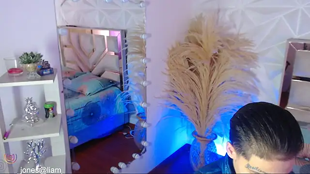 Jonesliam23 online show from 03/01/26, 07:16