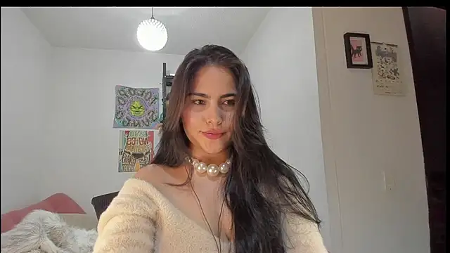 Snapshot of sol__angel chatting on 12/22/24, 05:01 sol angel online show from 12/22/24, 05:01